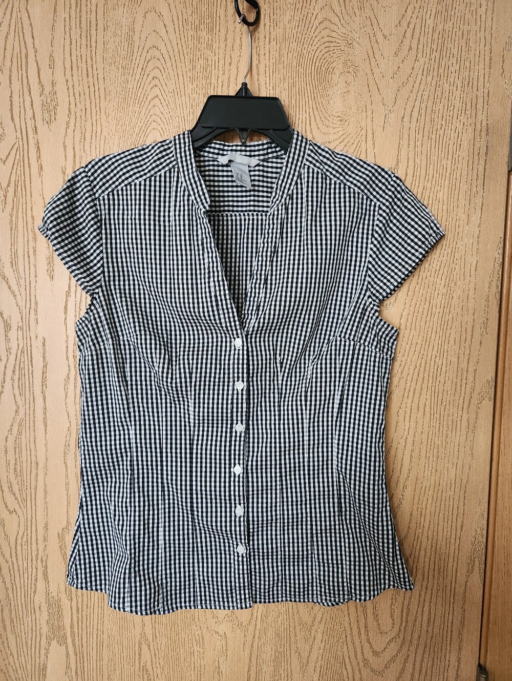 H&M Black and White Gingham Button-Down Cap Sleeve Shirt